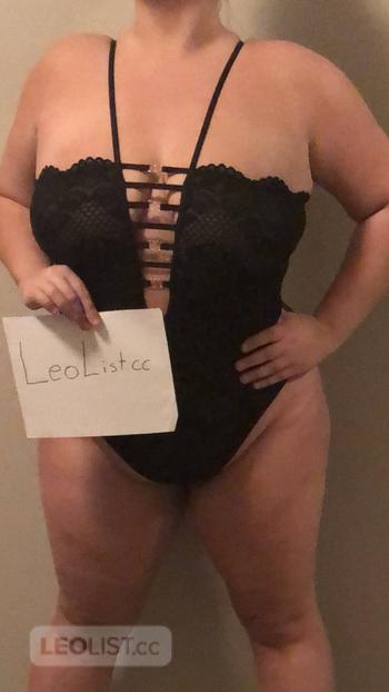 Autumn Rose, 25 Caucasian/White female escort, Saskatoon