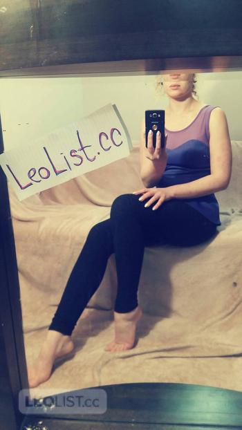 Auburn Grey, 21 Caucasian/White female escort, Saskatoon