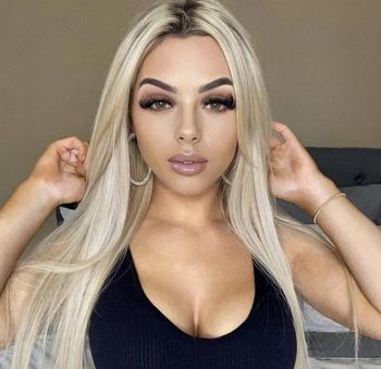 Brandi, 23 Caucasian/White female escort, Saskatoon